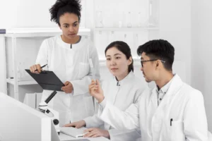 colleagues-lab-doing-experiments